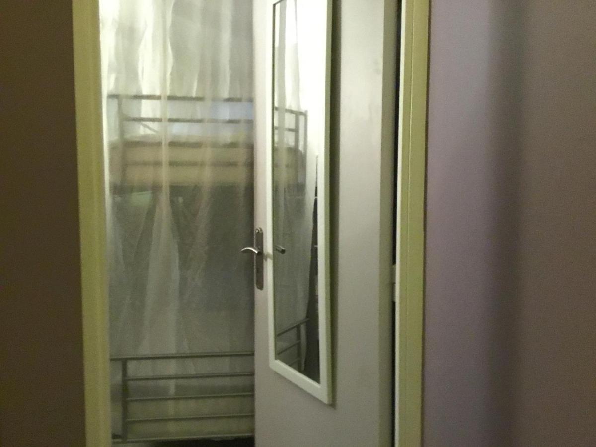 Just For Sleep-Daily Stay 20H To 10H Apres Votre Arrivee Dans Le Batiment D'Entree, Contact I'Hote Via Le Message Ici De Reservation Pour L'Enregistrement I'Entree Dans La Propriete Sans I'Approbation Est Interdite-Resevation D'Un Tiers Est Inaccepta بوبْئيني المظهر الخارجي الصورة